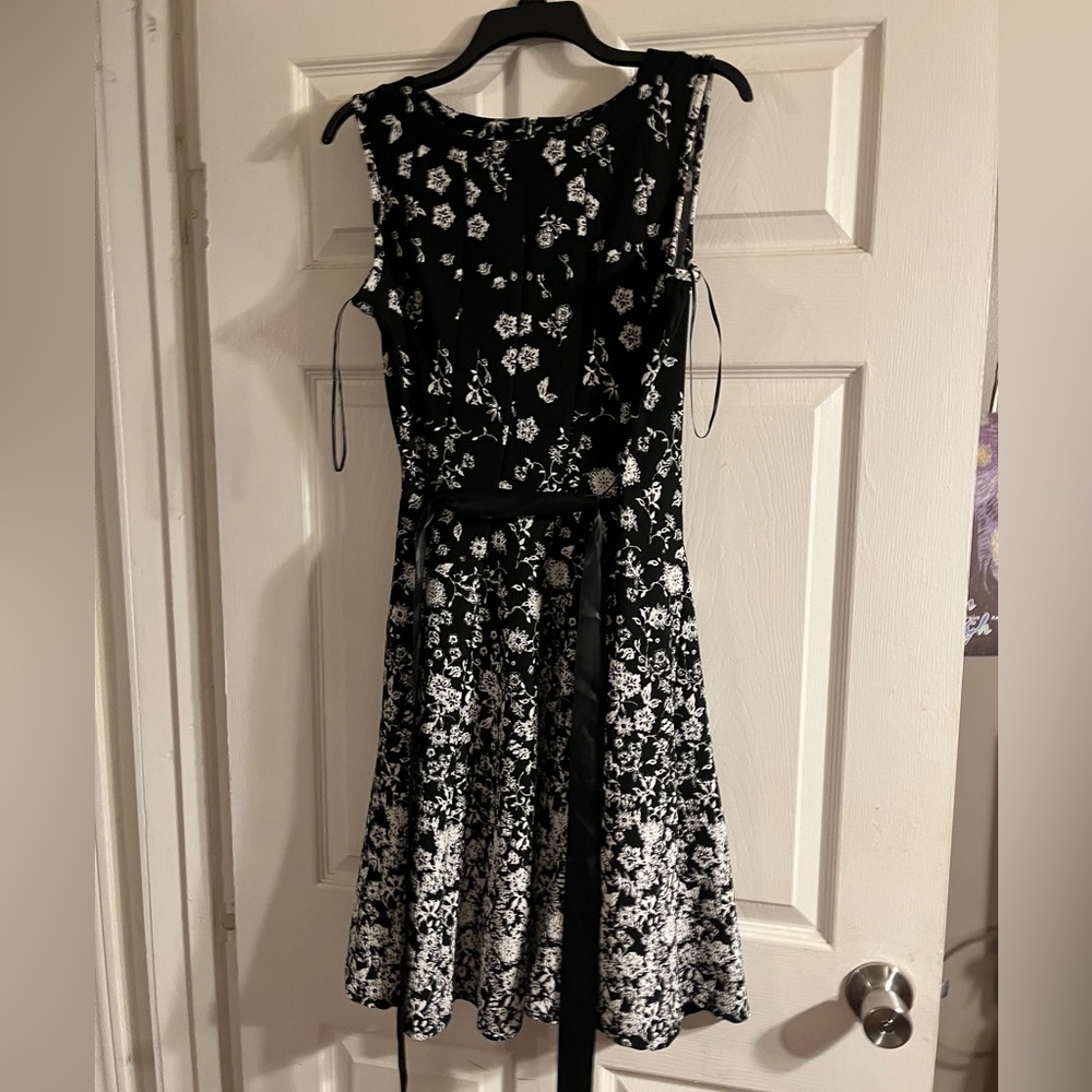 Black & White flower dress